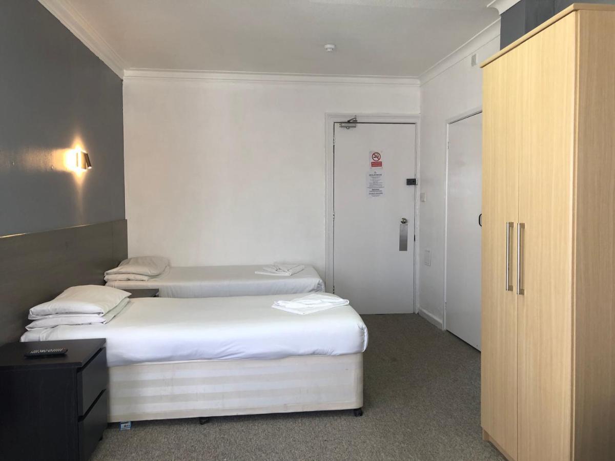 בורנמות' Capital One Hotel מראה חיצוני תמונה