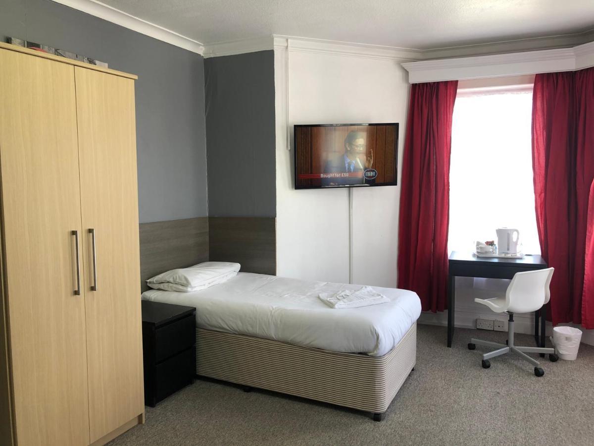 בורנמות' Capital One Hotel מראה חיצוני תמונה