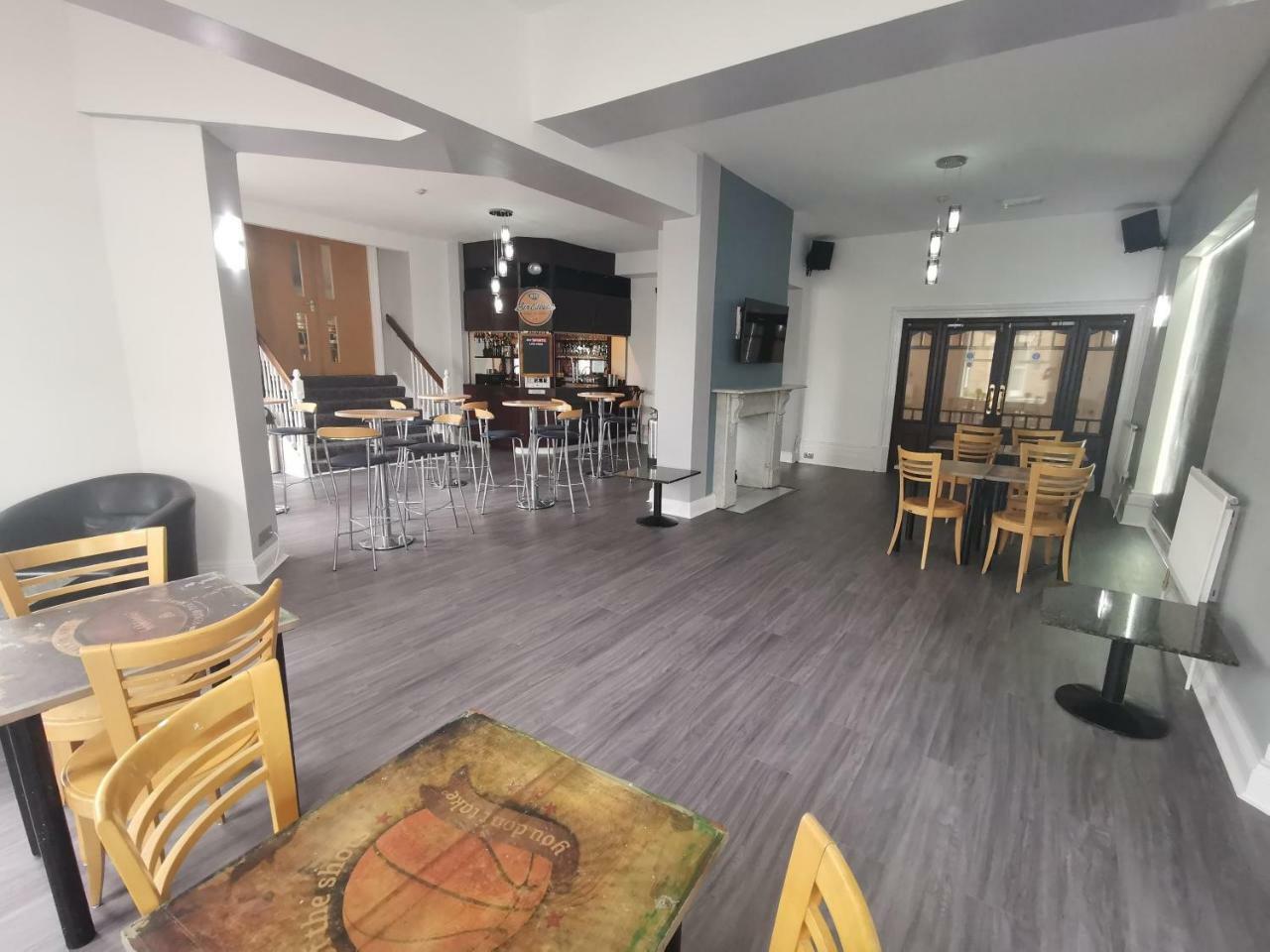 בורנמות' Capital One Hotel מראה חיצוני תמונה